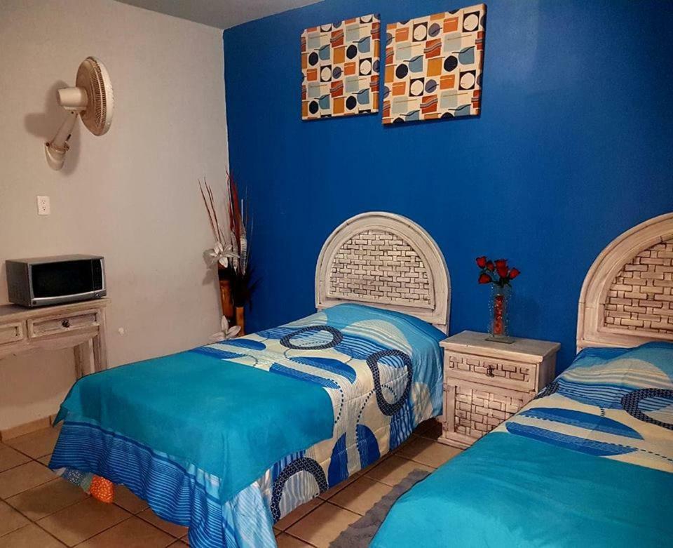 Hotel Y Suites Los Alcatraces León Dış mekan fotoğraf